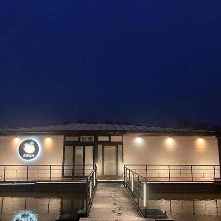 Swan Hotel Belgrad Exterior foto